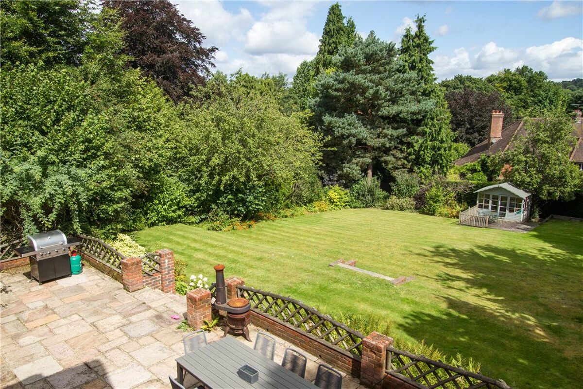 house for sale in Petworth Road, Haslemere, Surrey, GU27 HSM160179