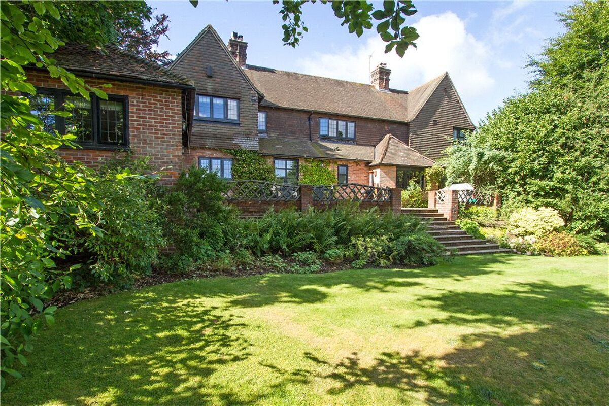 house for sale in Petworth Road, Haslemere, Surrey, GU27 HSM160179