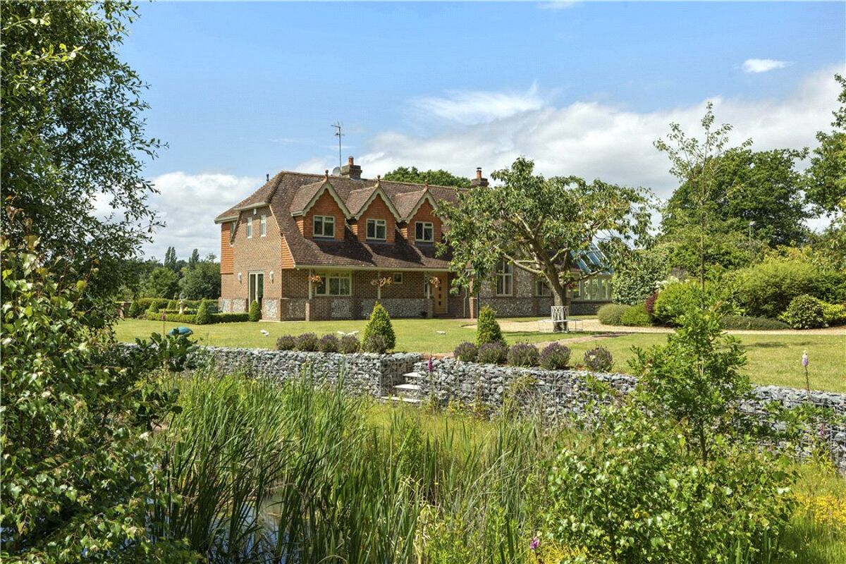 house for sale in Dove House, Midhurst Road, Petersfield, Hampshire