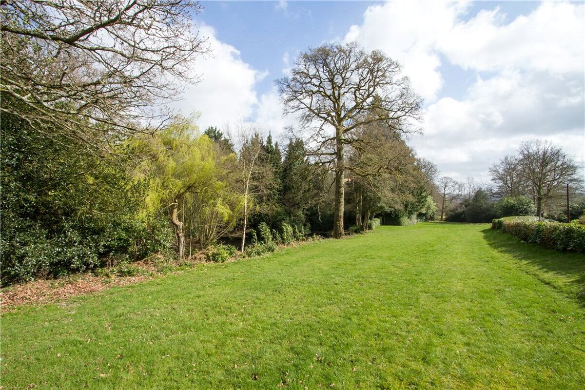 house for sale in Vine Cottage, Milland, Liphook, Hampshire, GU30 HSM170016 Knight Frank