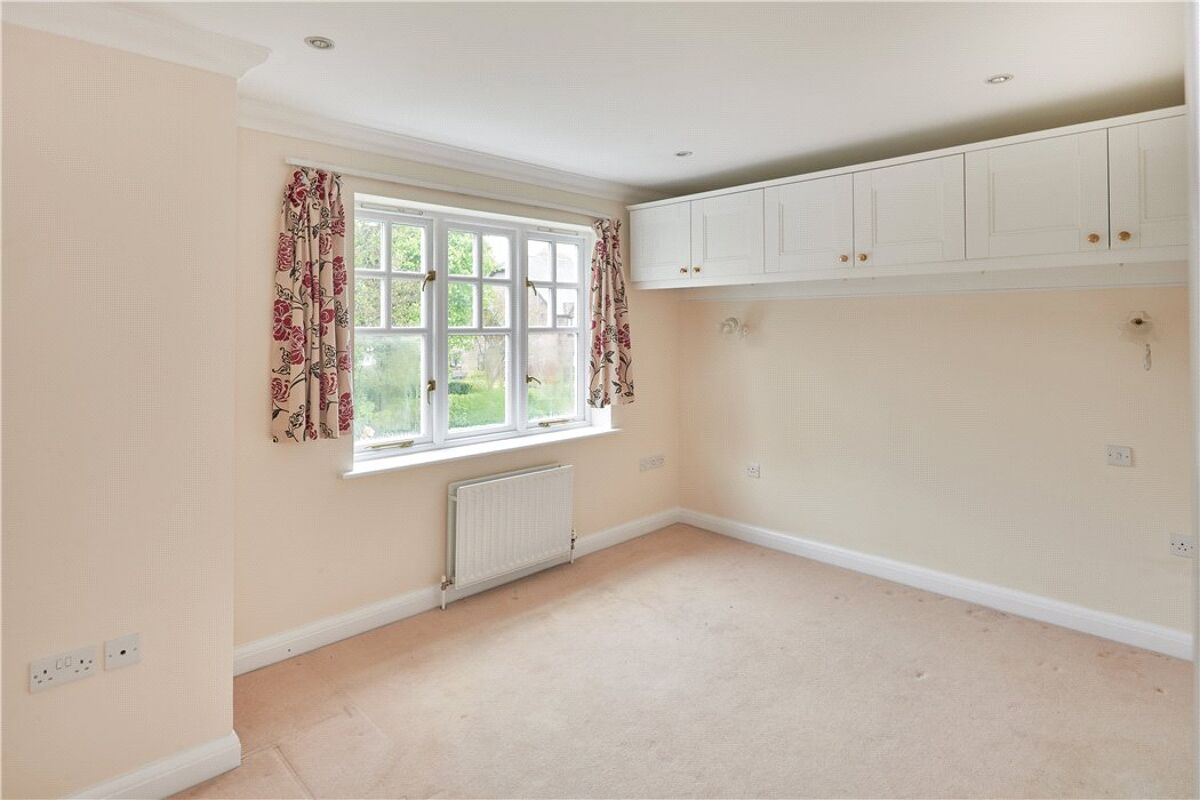 house for sale in Church Road, Haslemere, Surrey, GU27 HSM170114