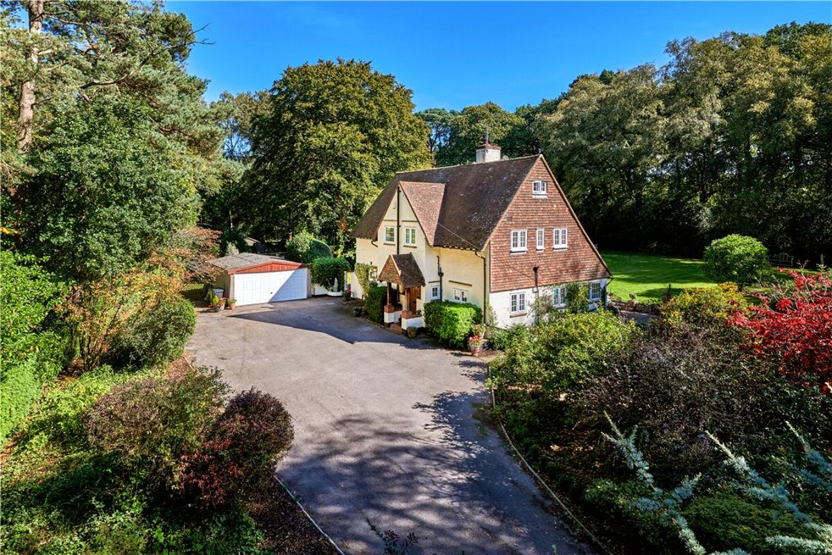 house for sale in Kiln Way, Grayshott, Hindhead, Hampshire, GU26