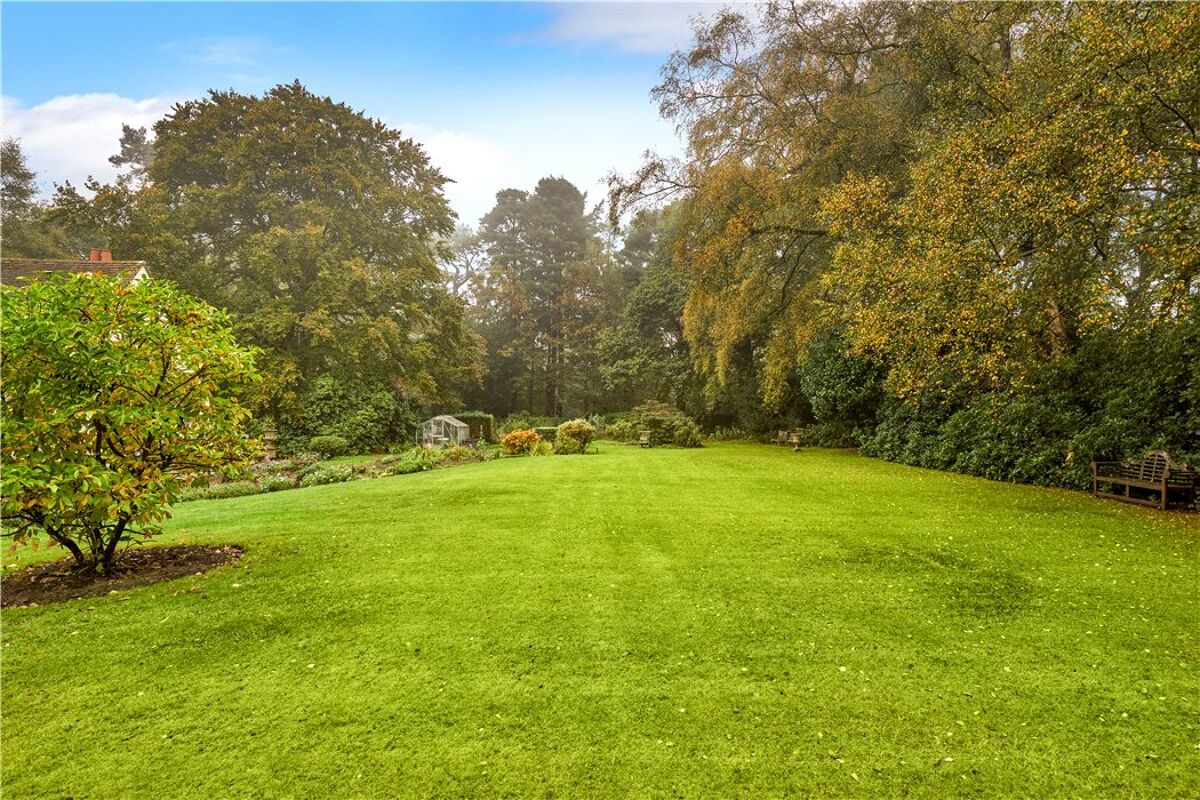 house for sale in Kiln Way, Grayshott, Hindhead, Hampshire, GU26