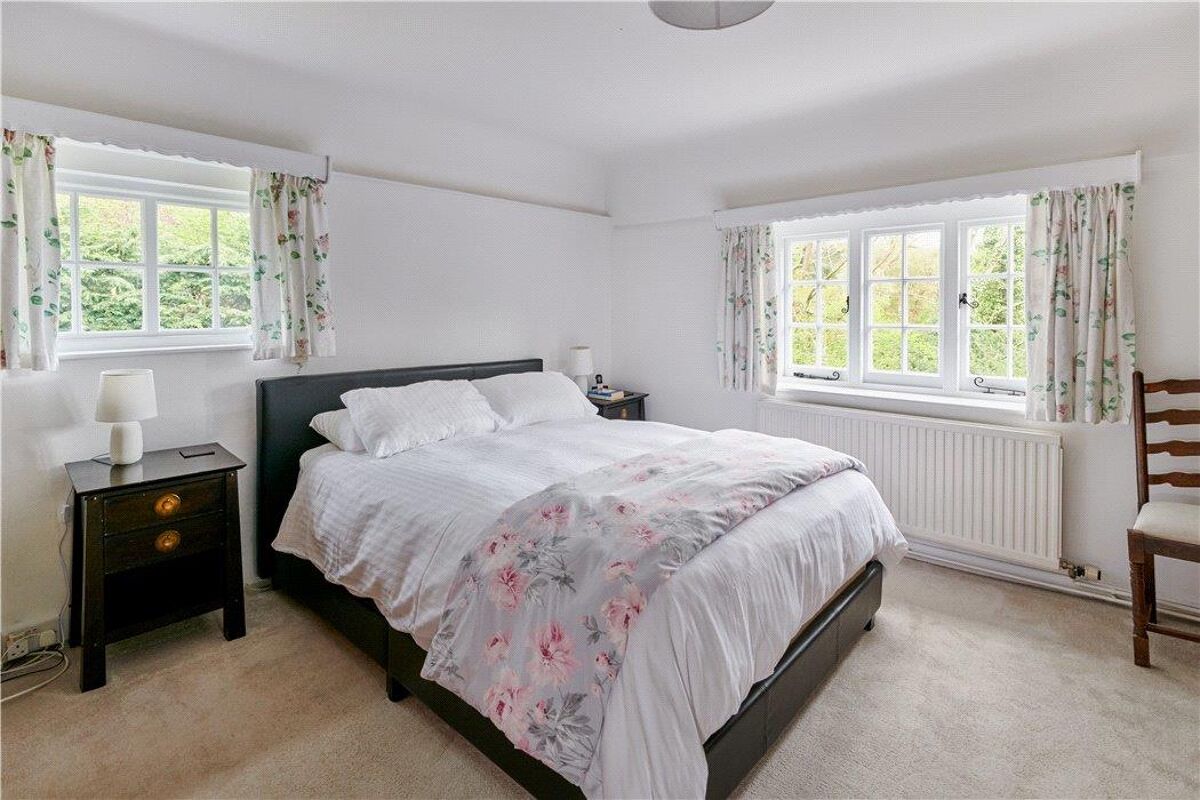 house for sale in Conford, Liphook, Hampshire, GU30 HSM180111 Knight Frank