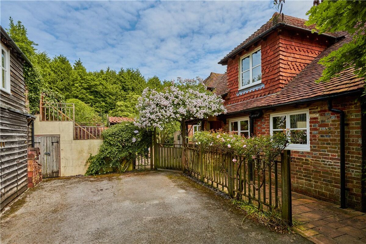 house for sale in Vicarage Lane, Lodsworth, Petworth, West Sussex, GU28