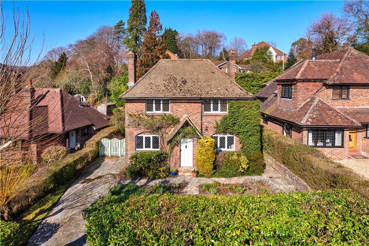 house for sale in Weysprings, Haslemere, Surrey, GU27 HSM180121