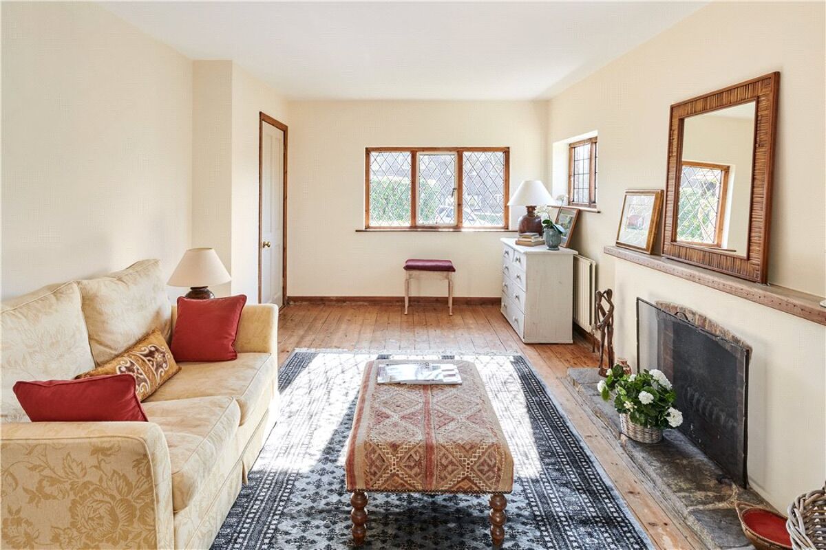 house for sale in Weysprings, Haslemere, Surrey, GU27 HSM180121