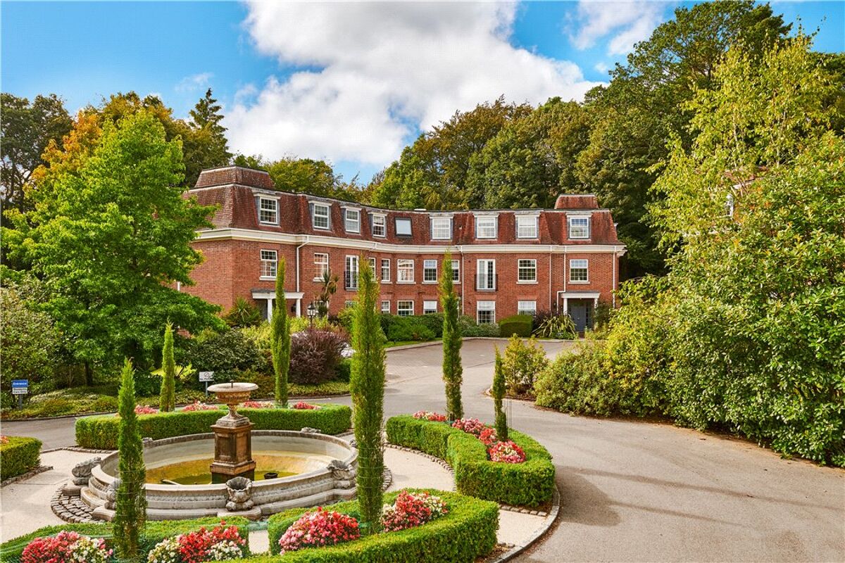 flat for sale in Shottermill Park, Hindhead Road, Haslemere, Surrey