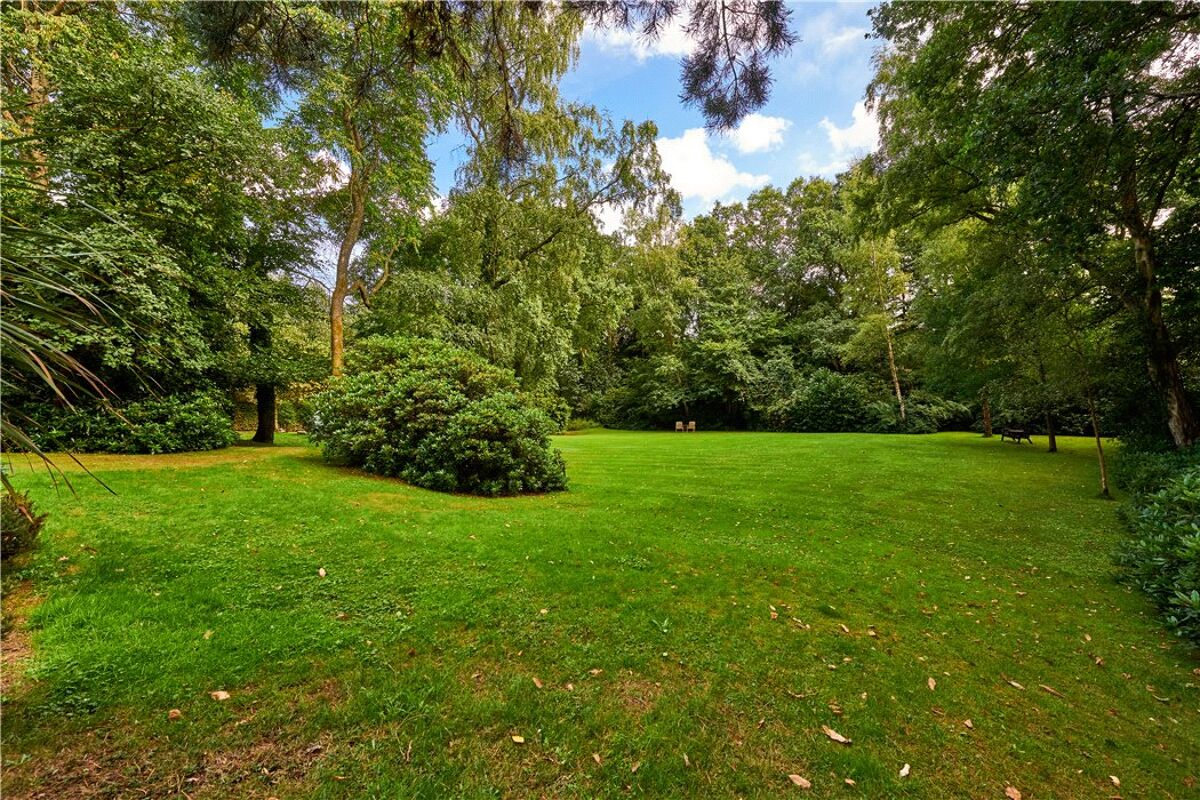 flat for sale in Shottermill Park, Hindhead Road, Haslemere, Surrey