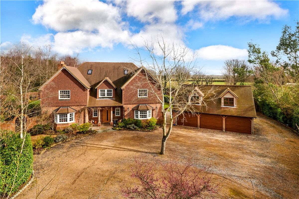 house for sale in Oak Lane, Shillinglee, Godalming, West Sussex, GU8