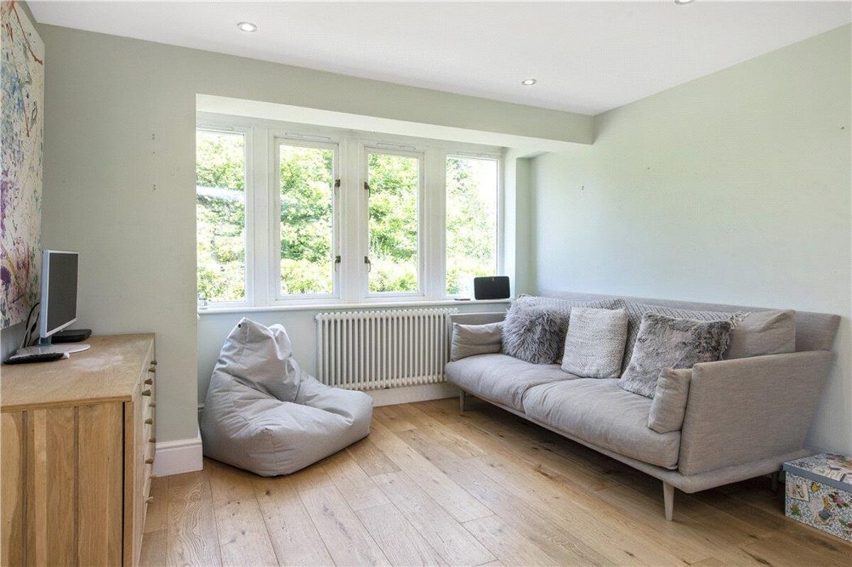 house for sale in Square Drive, Haslemere, West Sussex, GU27