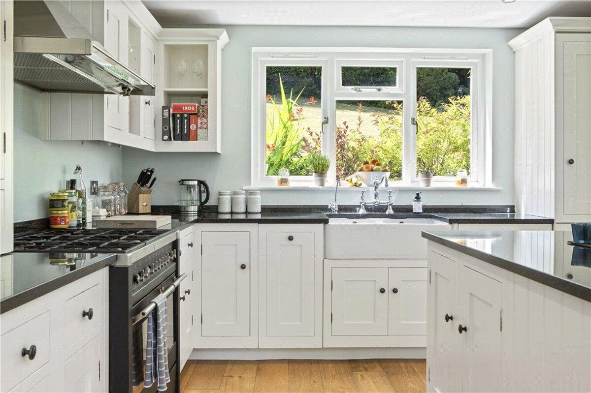 house for sale in Square Drive, Haslemere, West Sussex, GU27