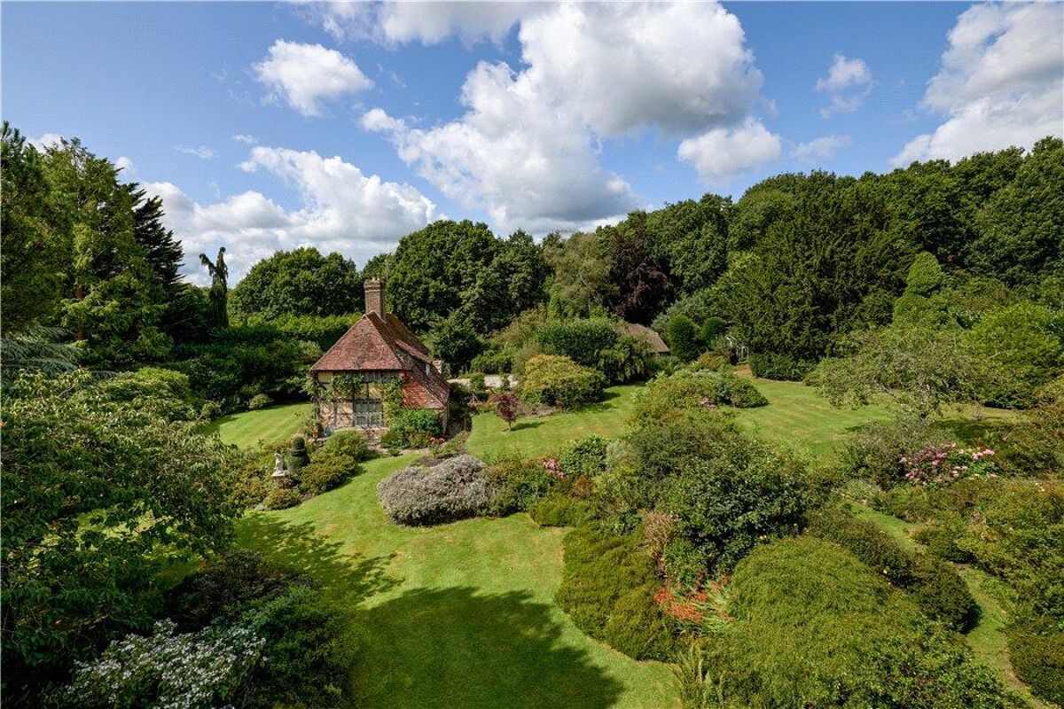 house for sale in Windfallwood Common, Haslemere, West Sussex, GU27