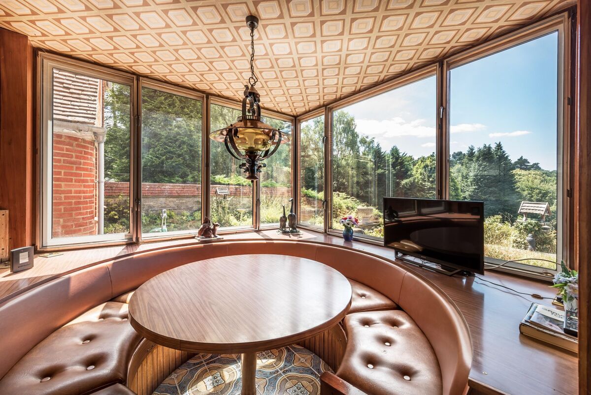 house for sale in Hammer Lane, Grayshott, Hindhead, Hampshire, GU26