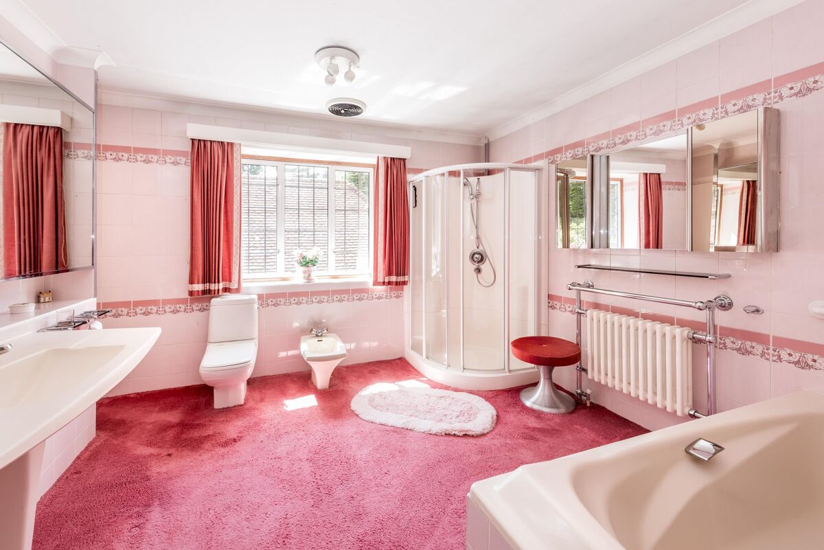 house for sale in Hammer Lane, Grayshott, Hindhead, Hampshire, GU26