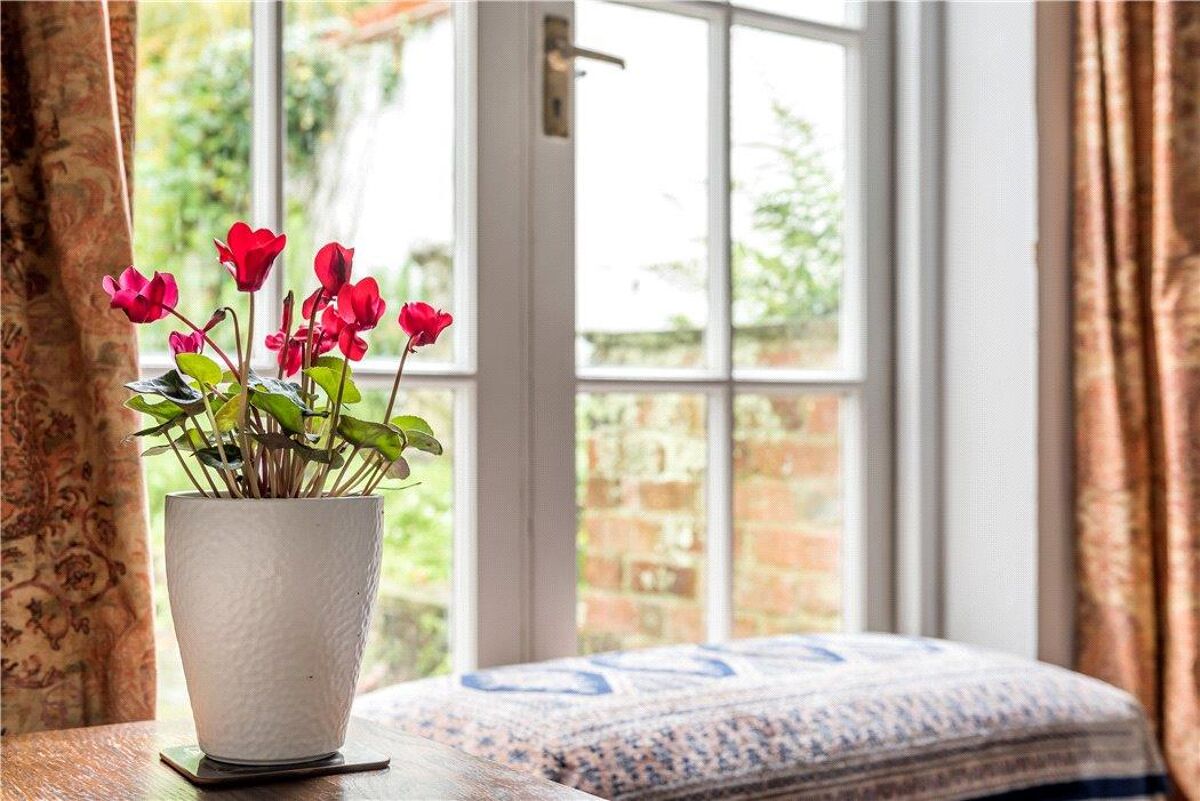 house for sale in Lumley Road, Emsworth, Hampshire, PO10 HSM190157