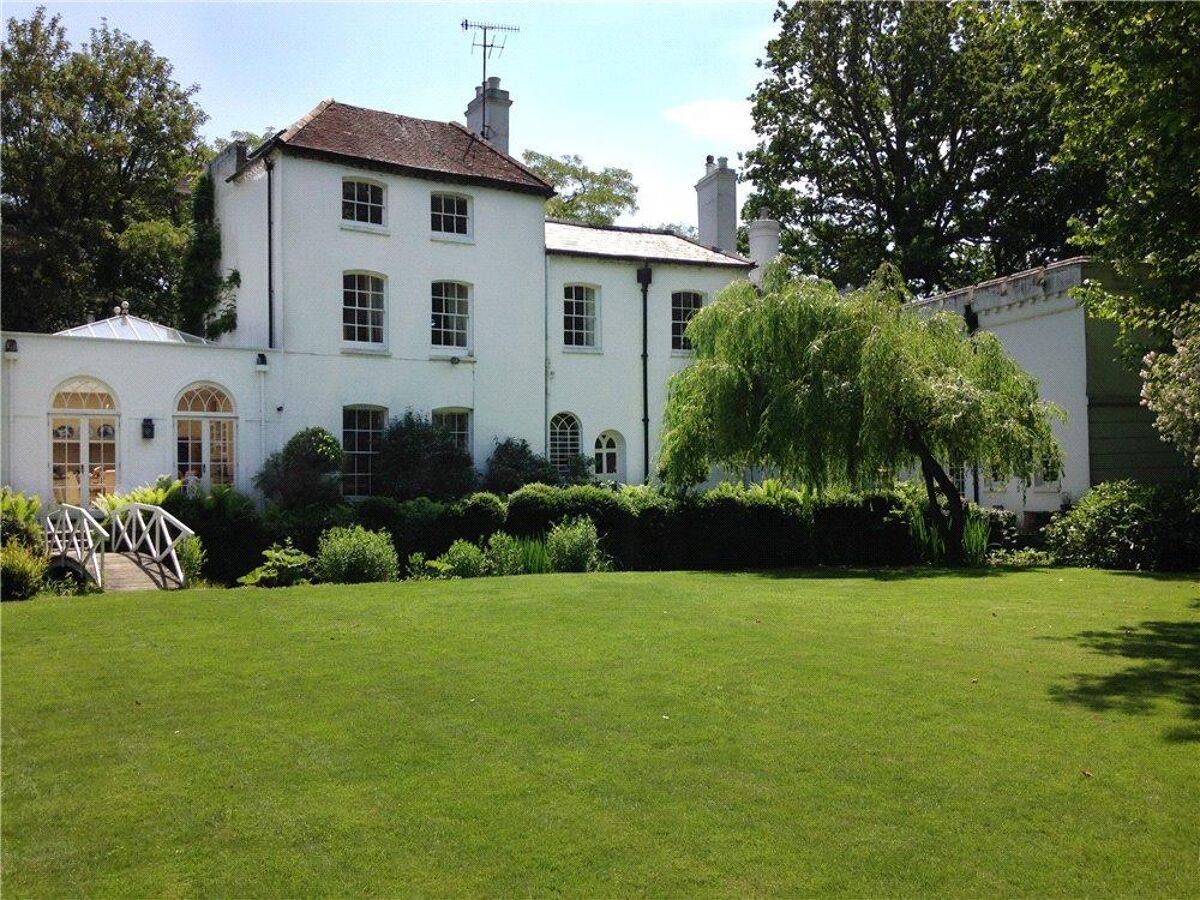 house for sale in Lumley Road, Emsworth, Hampshire, PO10 HSM190157