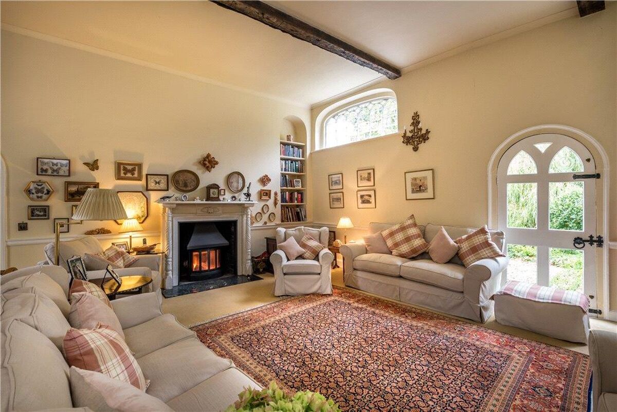 house for sale in Lumley Road, Emsworth, Hampshire, PO10 HSM190157