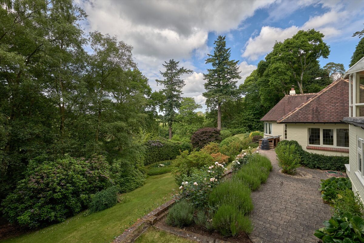 house for sale in Tennysons Lane, Haslemere, Surrey, GU27 HSM190180