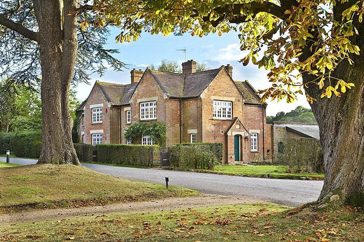 country house hotel for sale in North Mymms, Hatfield, Hertfordshire
