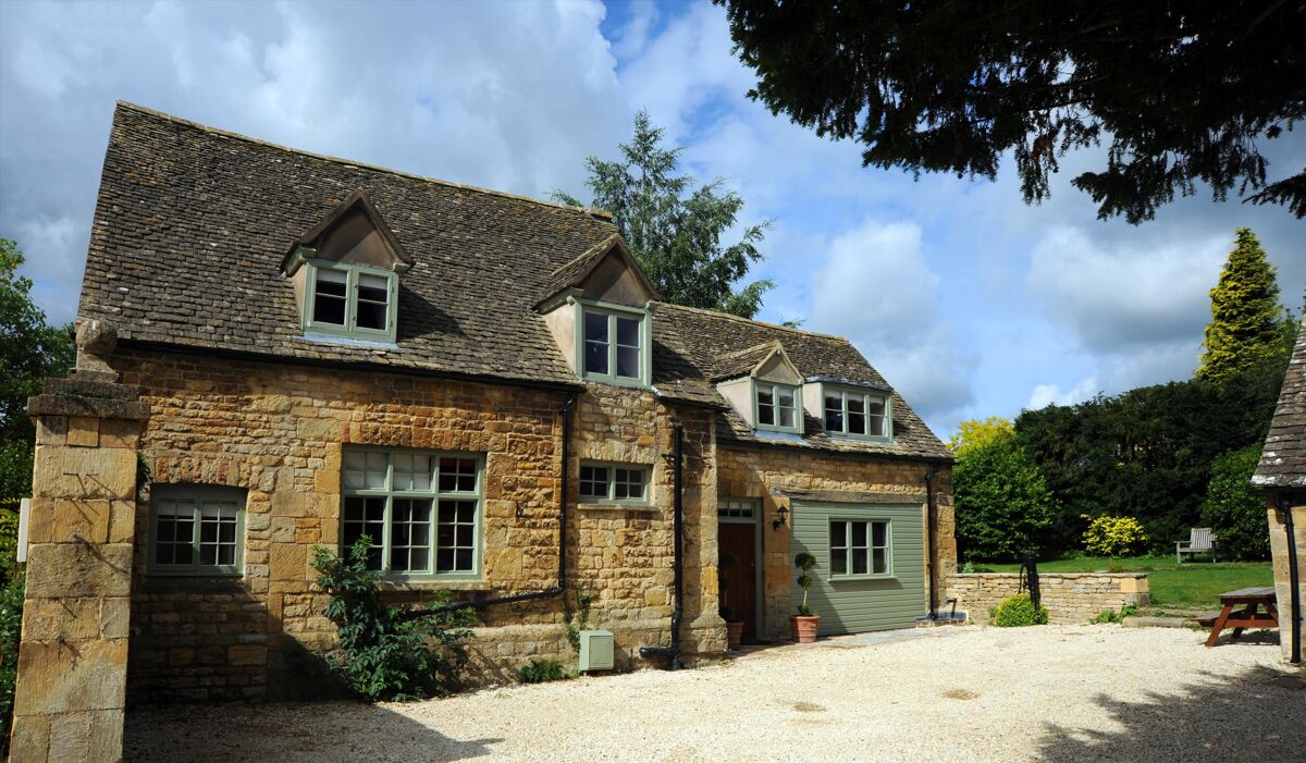 Hotel for sale in Chipping Campden, Gloucestershire, GL55 HTL190018