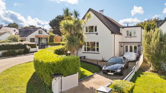 Picture of 4 bedroom house for sale.