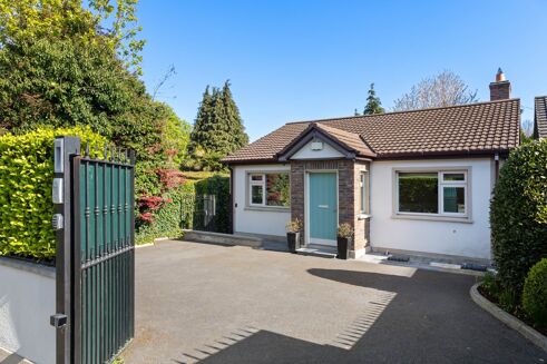 Picture of 2 bedroom house for sale.