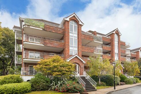 Picture of 3 bedroom apartment for sale.