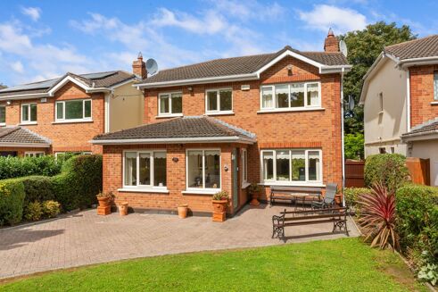 Picture of 4 bedroom house for sale.