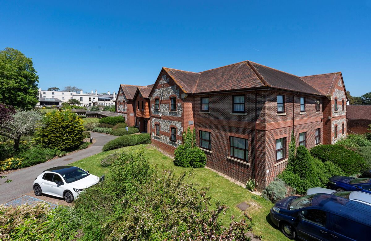 An attractive full service manor house located in West Sussex