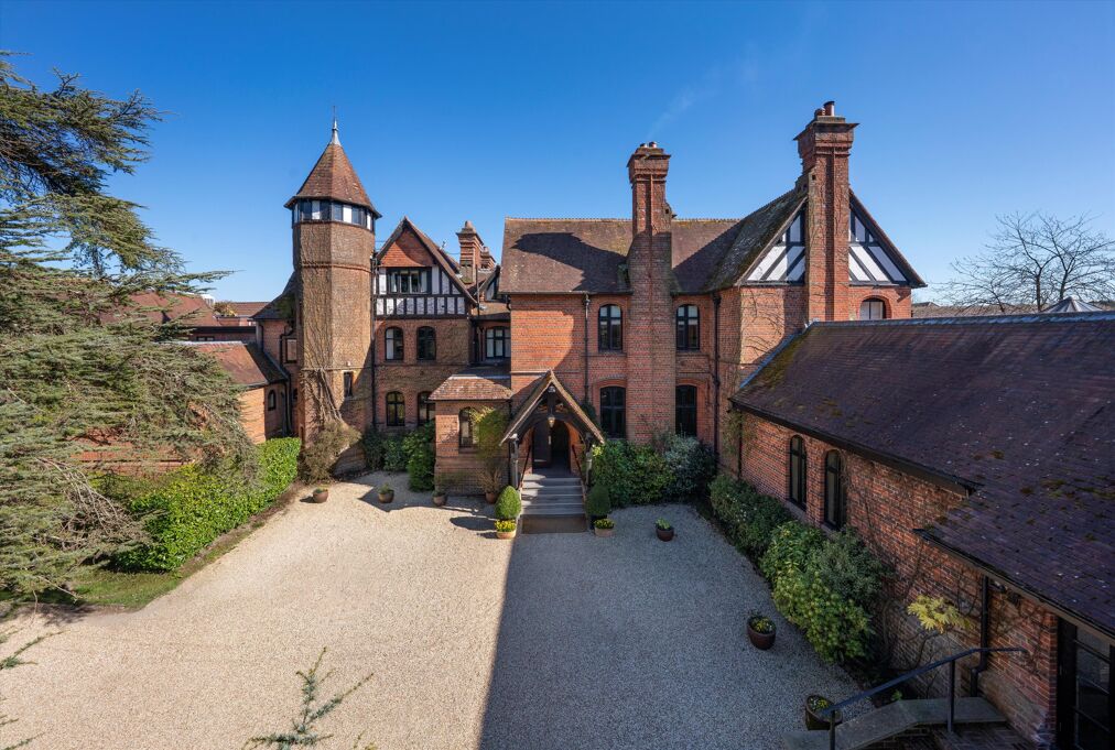 Image of Careys Manor Hotel, Lyndhurst Road, Brockenhurst, Hampshire, SO42 7RH