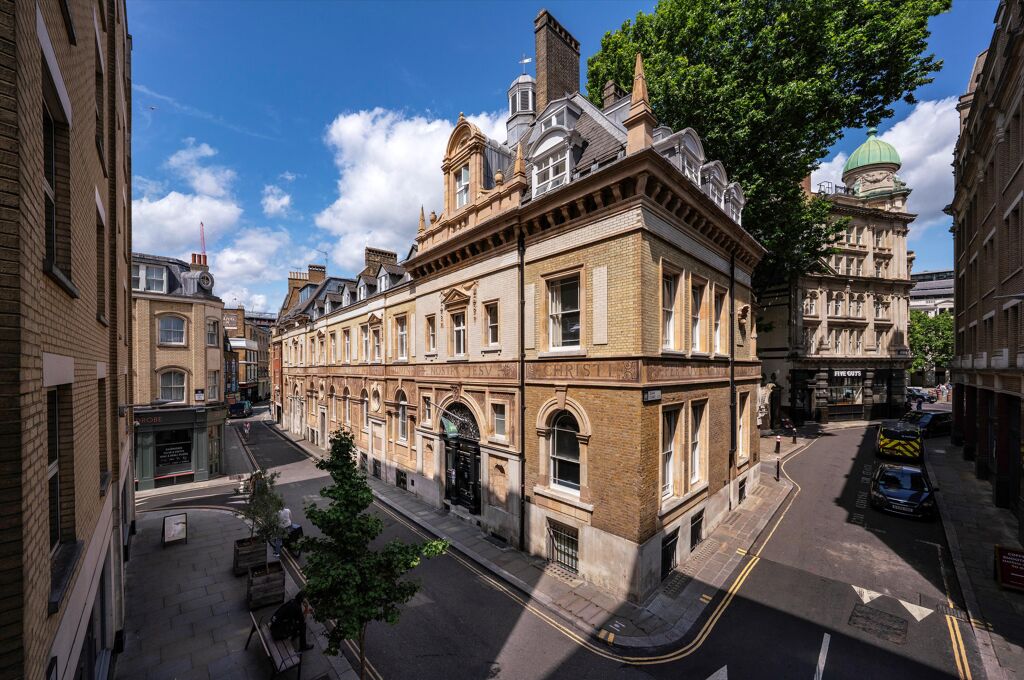 Image of YHA London St. Paul, 36 Carter Lane, London, EC4V