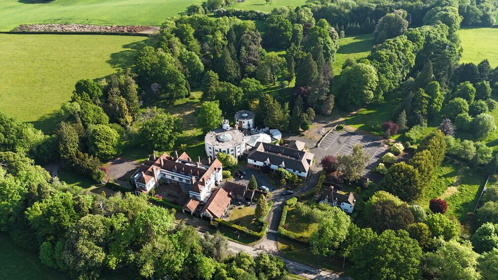 Image of Chartridge Lodge Hotel, Chartridge Lane, Chesham, Buckinghamshire HP5 2TU