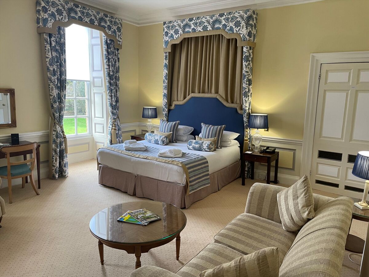 historic-manor-house-hotel-knight-frank-global