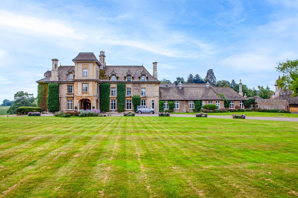 Image of Eastwood Park Country House, Eastwood Park, Falfield, Wotton-under-Edge, Gloucestershire GL12