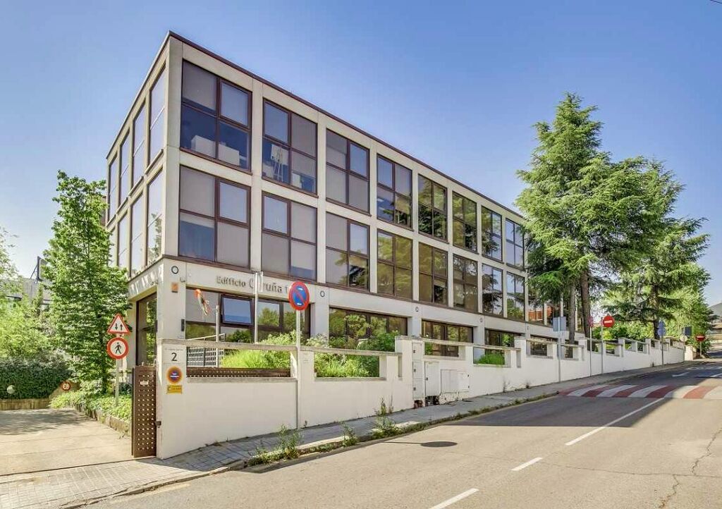 Image of Oficinas en alquiler en calle de López Santos, 2, Las Rozas, Madrid