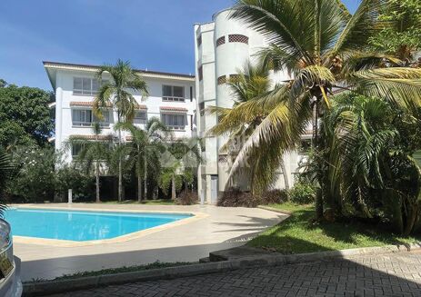 Picture of 4 bedroom apartment for sale.