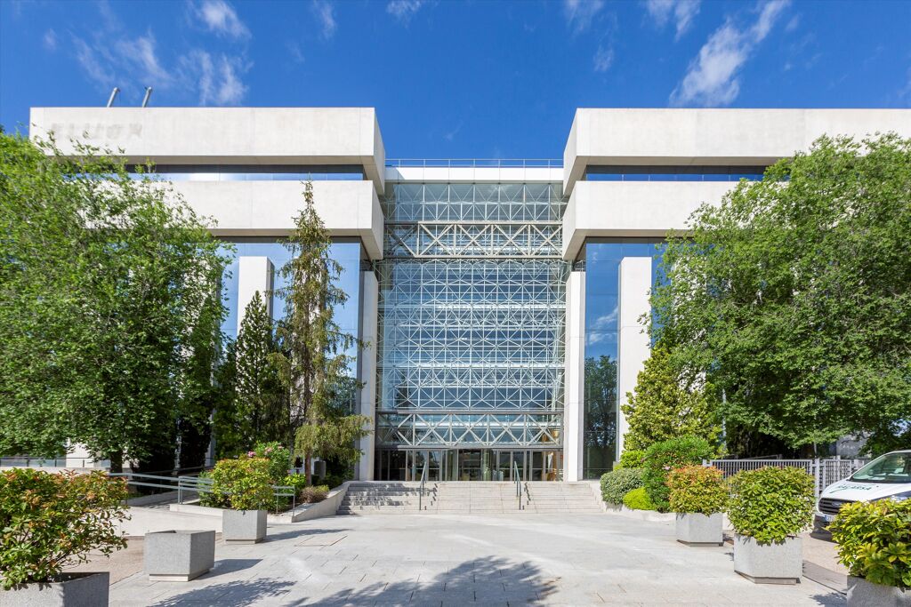 Image of Oficinas en alquiler en calle de Ribera de Loira 16, Madrid - Edificio Atria