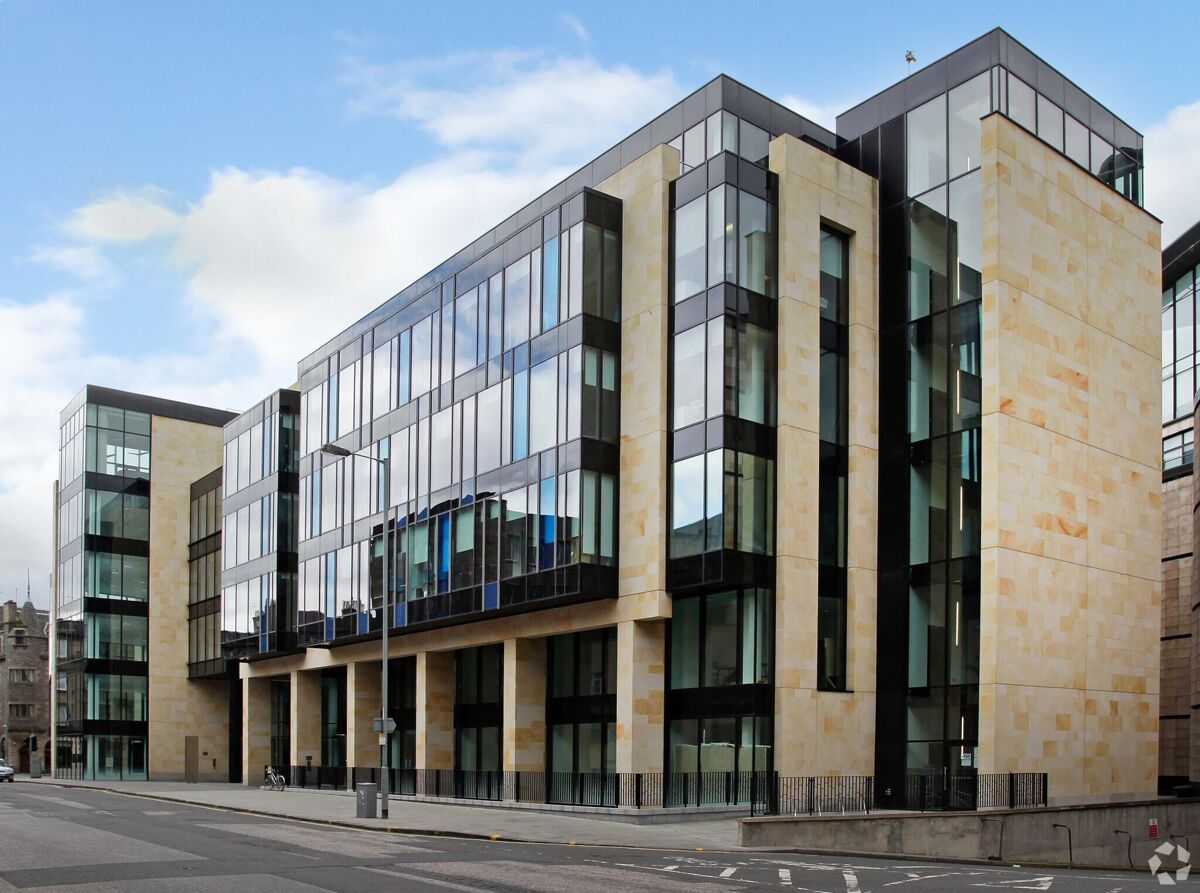 Modern, Open Plan Office Accommodation