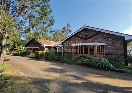 Picture of 3 bedroom cottage for sale.