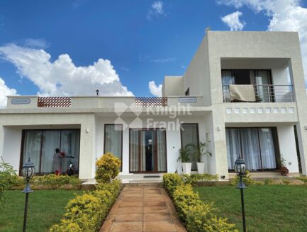 Picture of 3 bedroom house for sale.