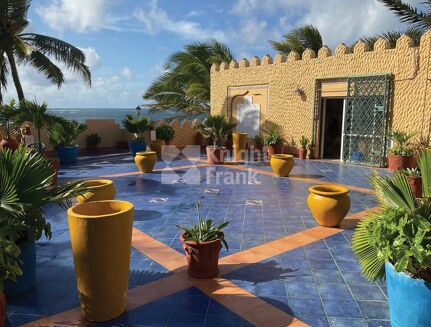 Picture of 7 bedroom house for sale.