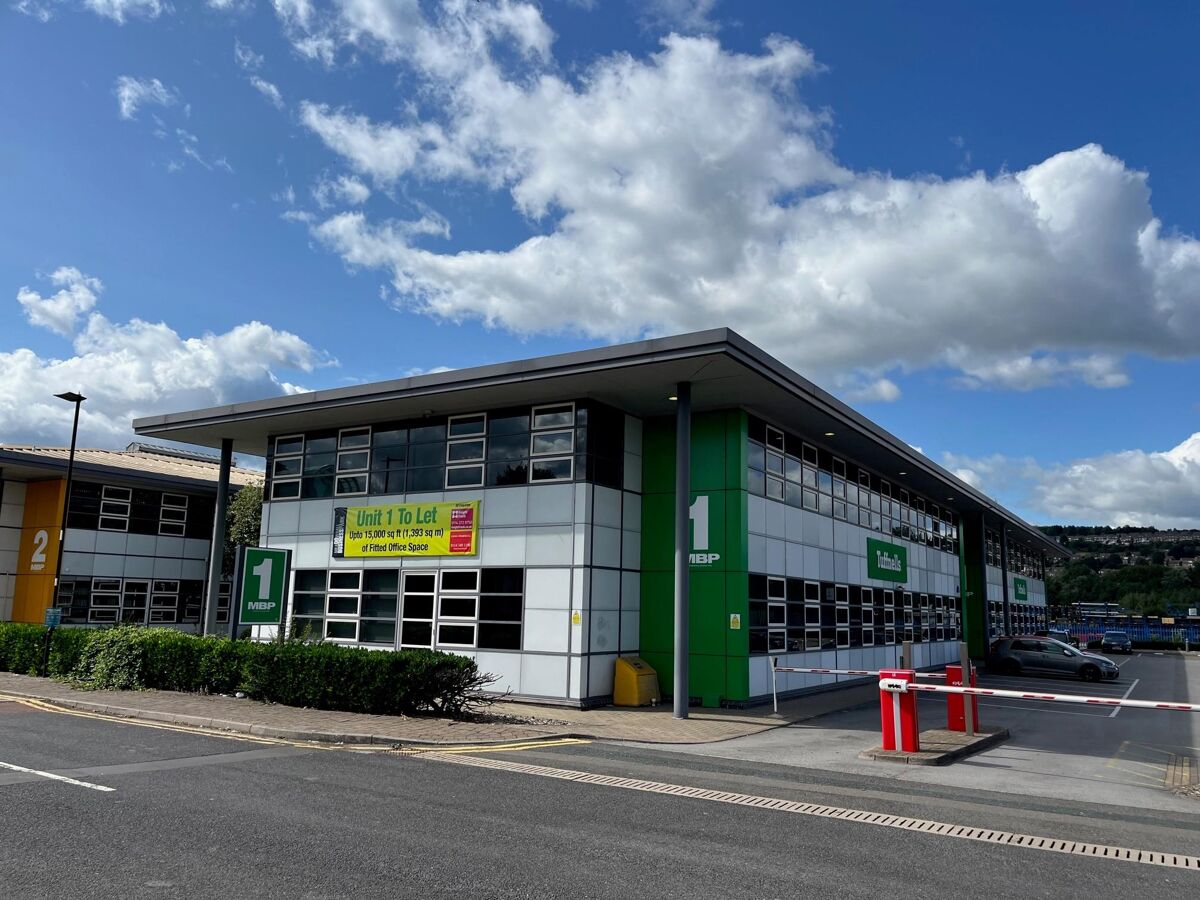 3750 - 7,500 sq ft of Prime office accommodation, with up to 22 car parking spaces