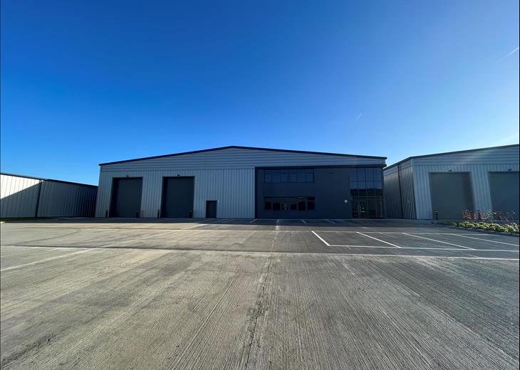 Picture of 16,042 sqft Industrial/Distribution for sale.