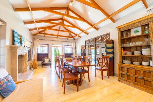 Picture of 3 bedroom house for sale.