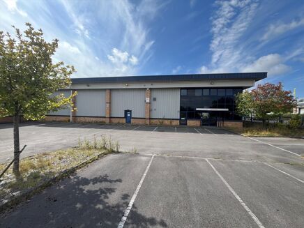 Picture of 12,030 sqft Industrial/Distribution for rent.