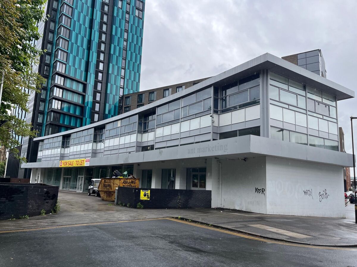 Detached two storey office building fronting the ring road