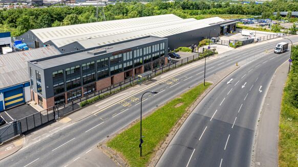 Picture of 84,231 sqft Industrial/Distribution for rent.