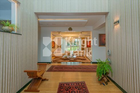 Picture of 7 bedroom house for sale.