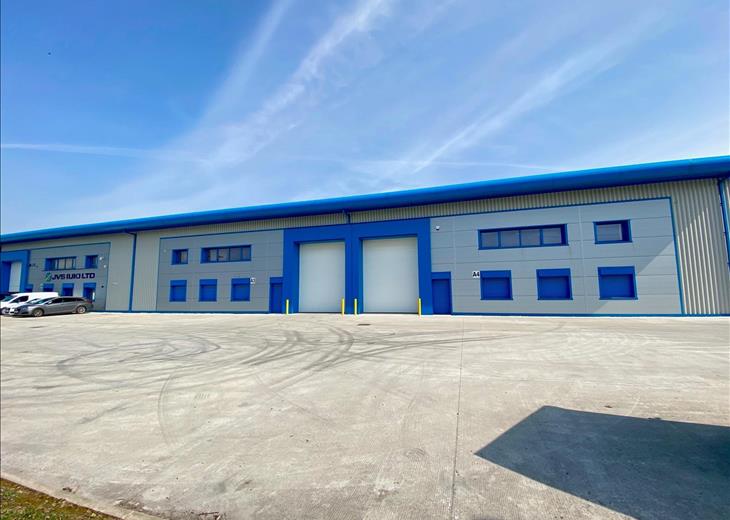 Picture of 11,721 sqft Industrial/Distribution for rent.
